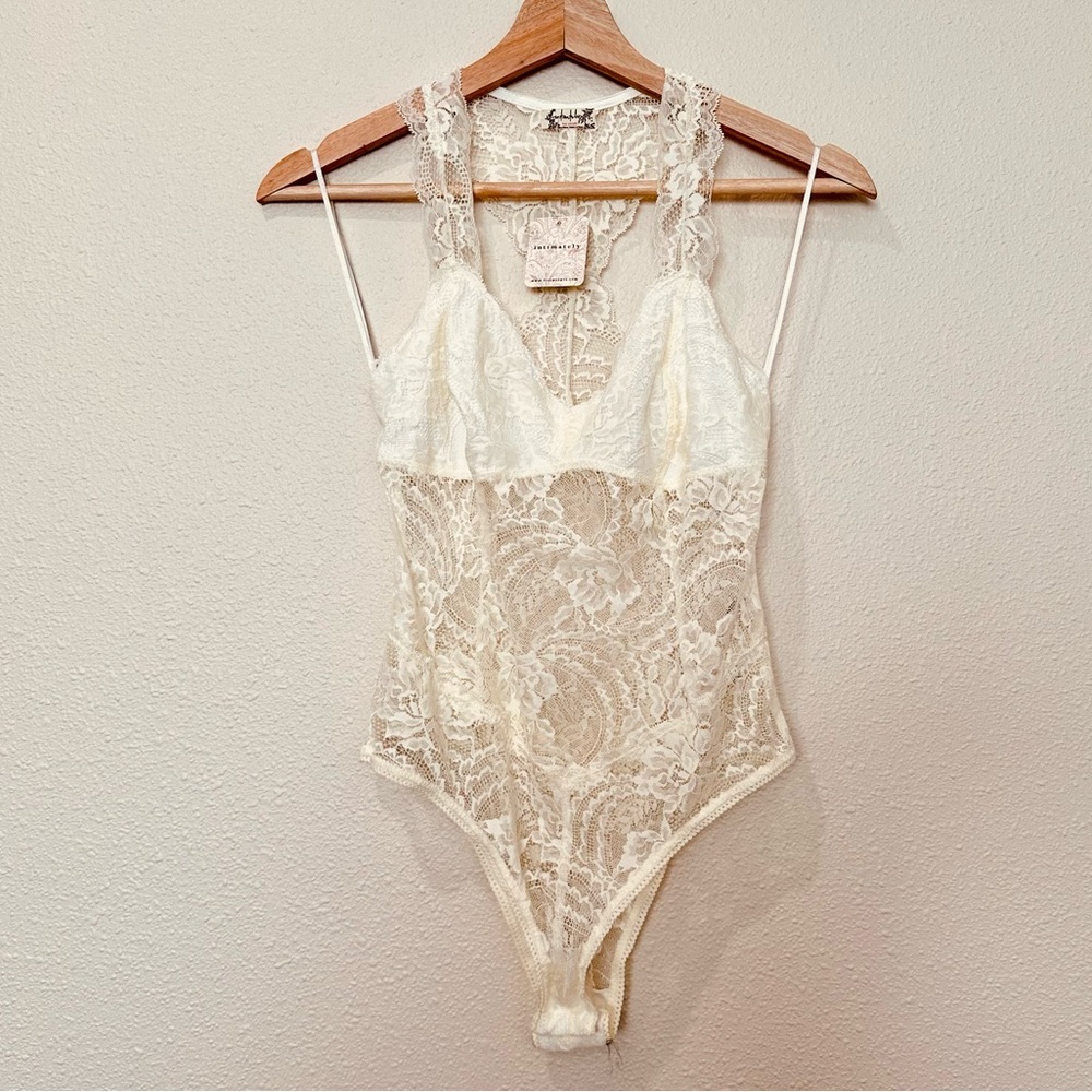 NWT Intimately Free People Midnight Hour Lace Bodysuit - Picture 2 of 4
